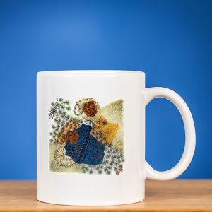 Standartinis puodelis su piešiniu FĖJA VI mėlyname fone